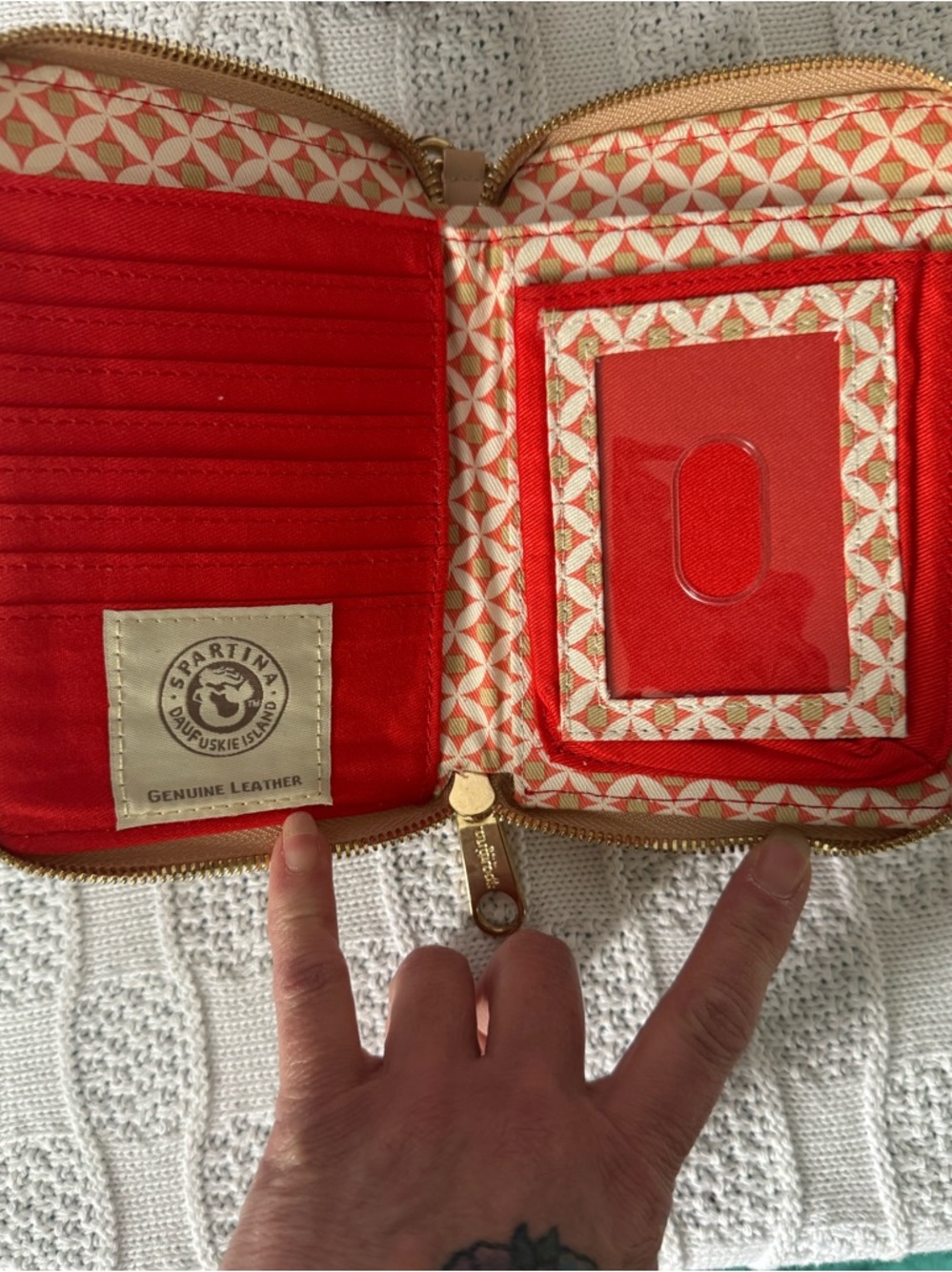 Spartina 449 embossed patent leather yellow wallet - Picture 4 of 4